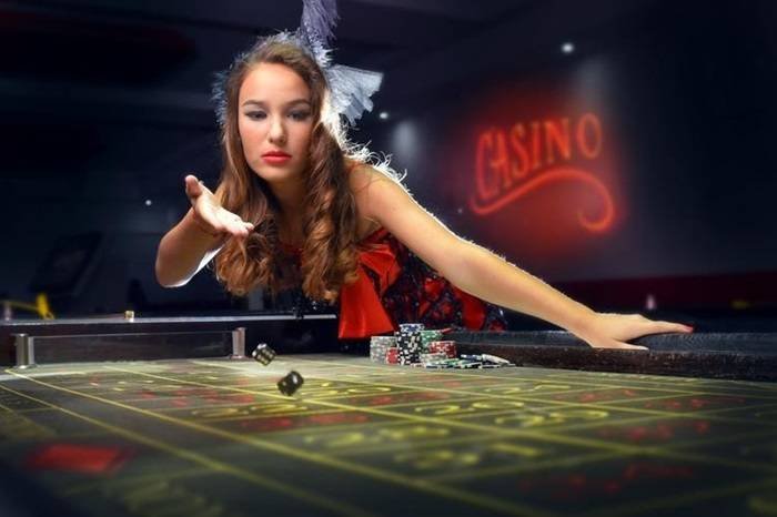 Esports ပွဲကြီးများကို Q22 Game Sportsbook တွင် လောင်းကစားနေသောမြင်ကွင်း